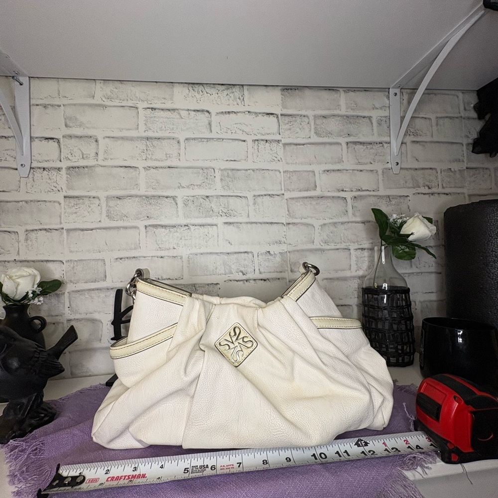 Elegant White Handbag
